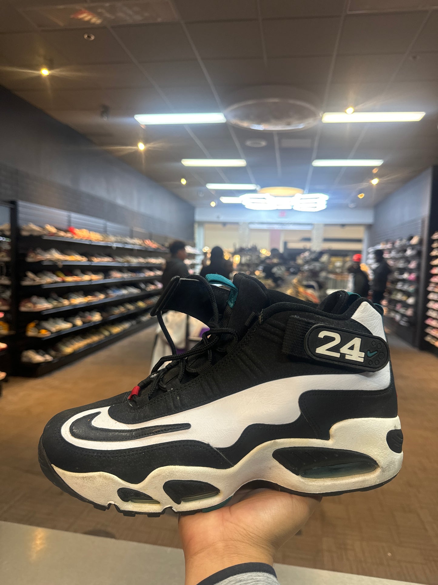 Griffey black blue no box used