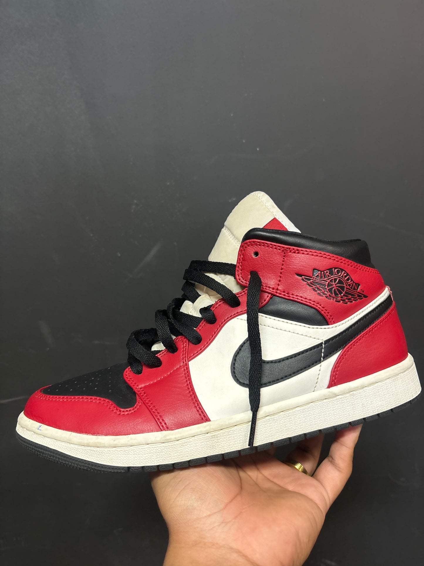 Jordan 1 Mid Chicago Toe (Used No Box)