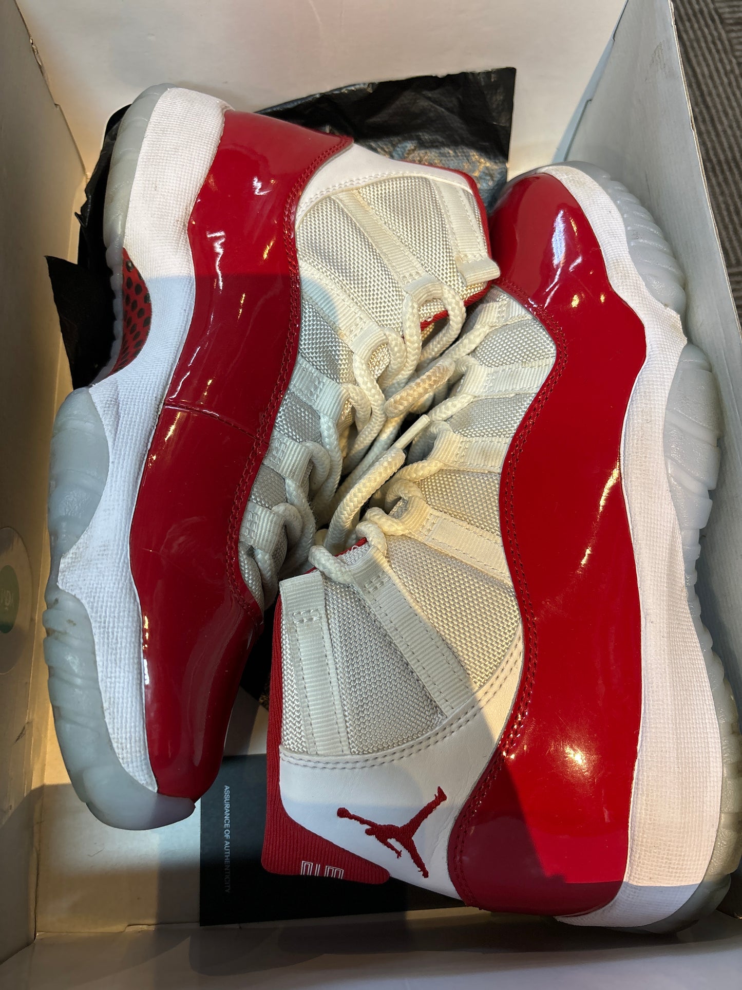 Jordan 11 Cherry (Used w Box)