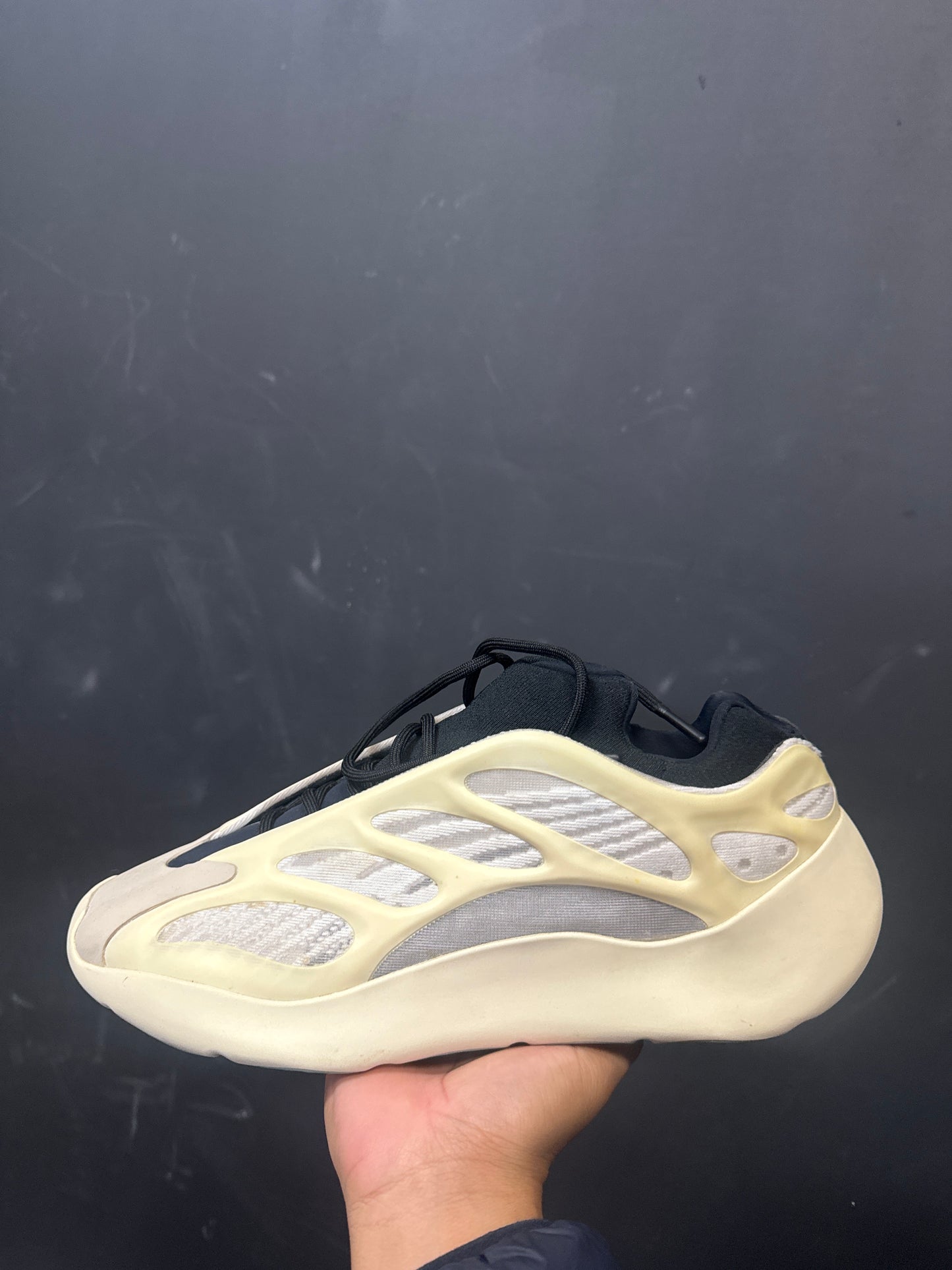 Yeezy 700 Azael Used With Box