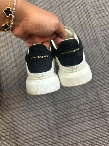 Alexander McQueen White Black (USED)