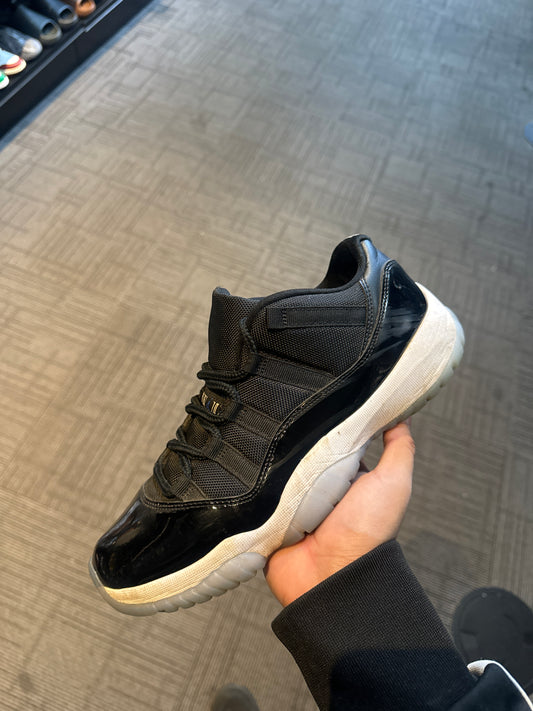 Jordan 11 Low Space Jam Used