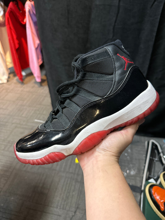 Jordan 11 Bred (Used)