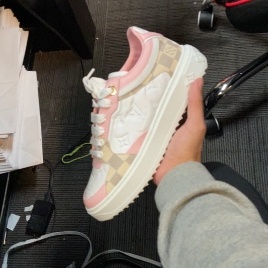 Louis Vuitton Lowtop Pink