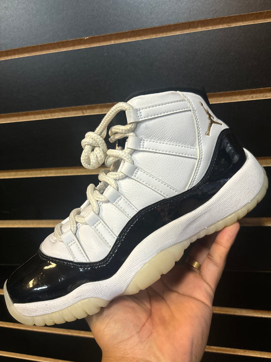 Jordan 11 Gratitude (Used w Box)