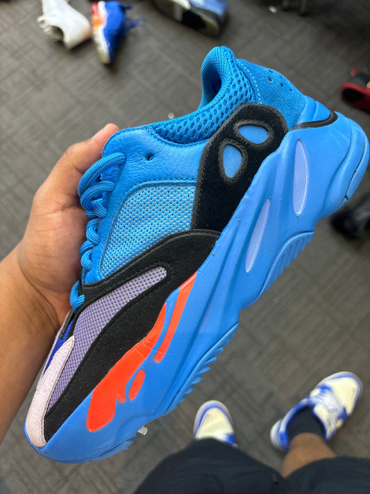 Yeezy 700 Hi Res Blue Used