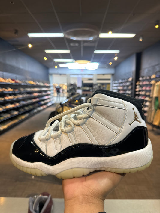 jordan 11 gratitude Used no box