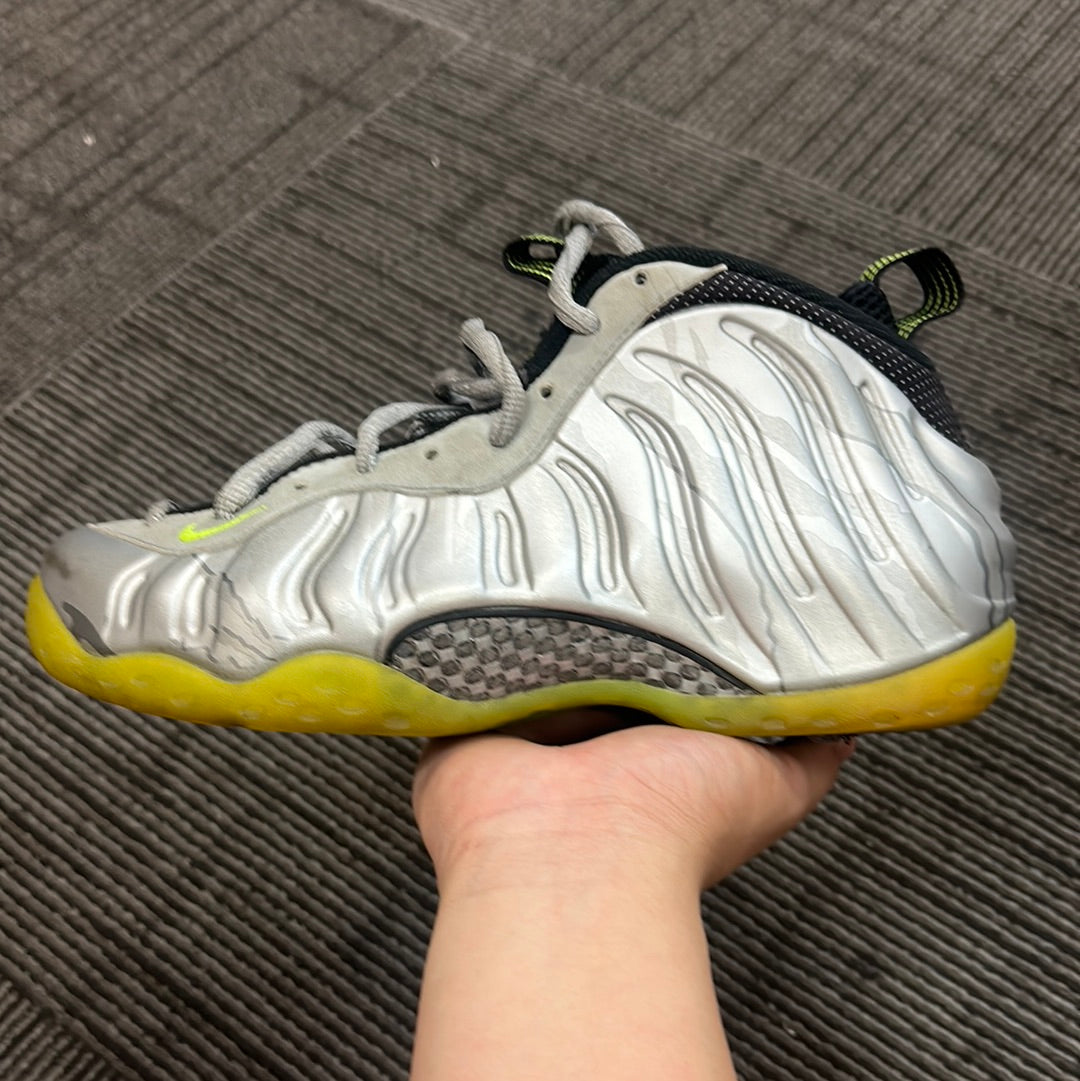 Foamposite Silver Volt Camo (Used/No Box)