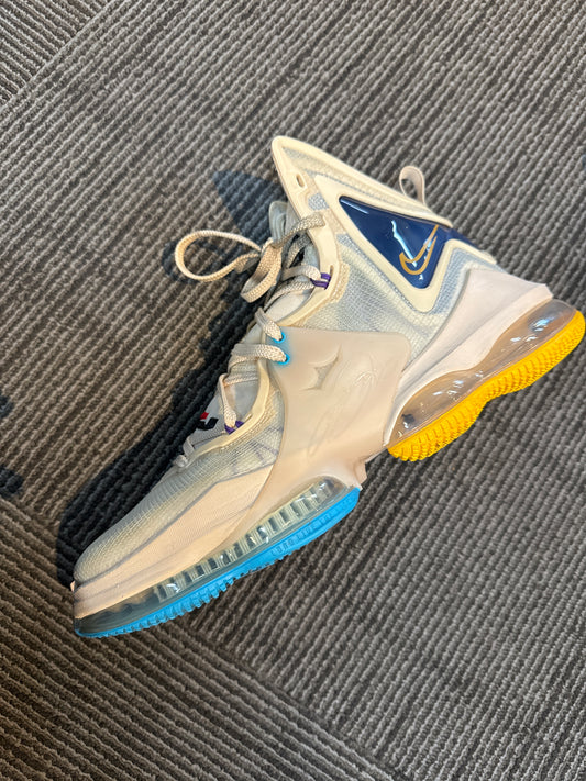 Lebron 19 Minneapolis Used