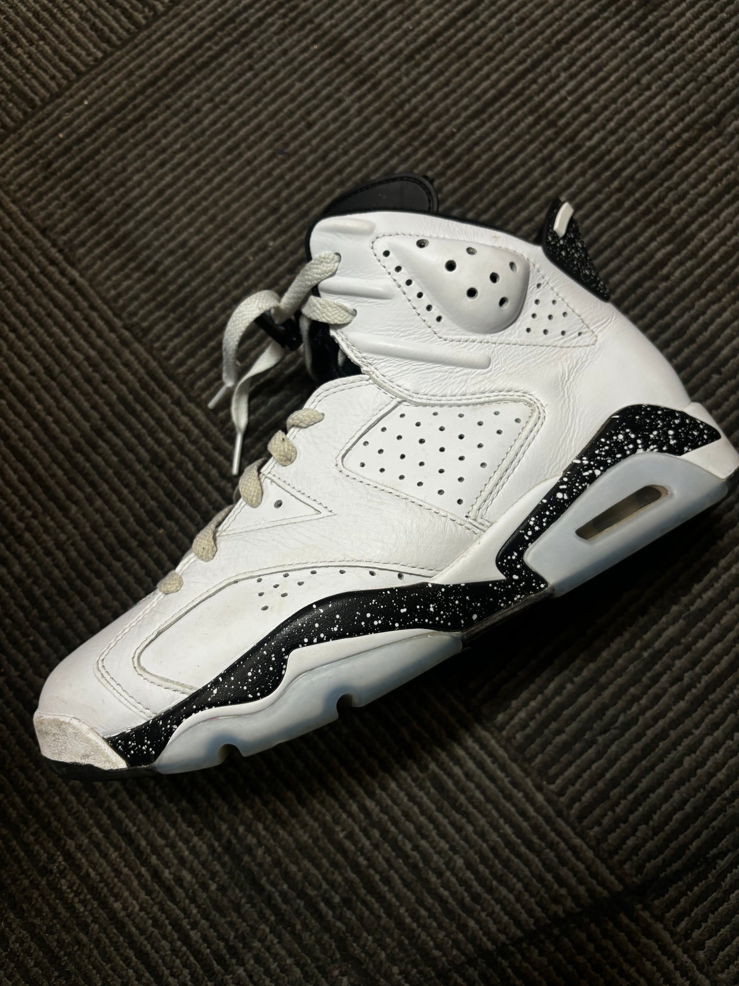 Jordan 6 reverse Oreo (used w/ Box)