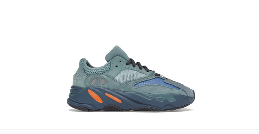 Yeezy 700 Faded Azul